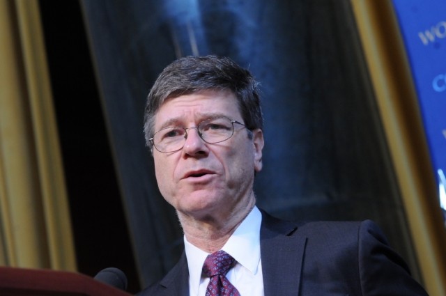Jeffrey Sachs, Director of The Earth Institute, introducing Alpha Condé, President of the Republic Guinea.